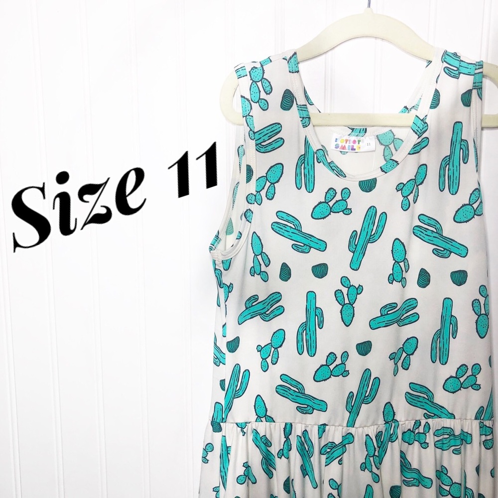 NWT Cactus DotDotSmile